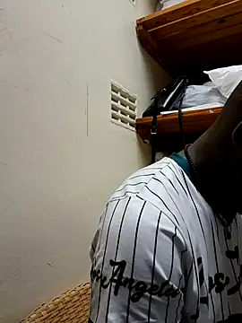 Snapshot of Touch_mysoul chatting on 11.22.25 Touch mysoul online show from 11.22.25