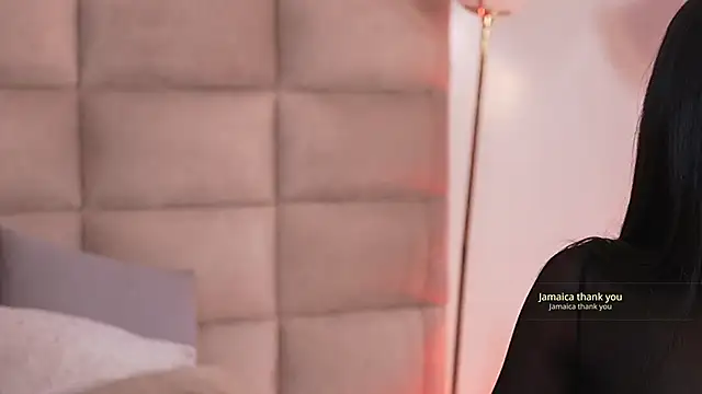 emma brooks1 online show from 11.04.25