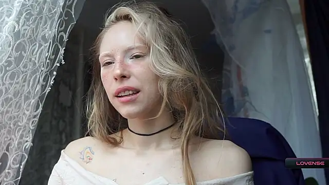  Phantom thread  online show from 03.12.26