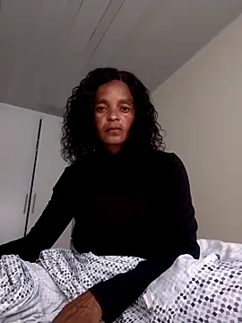 Snapshot of sweets_80 chatting on 11.06.25 sweets 80 online show from 11.06.25