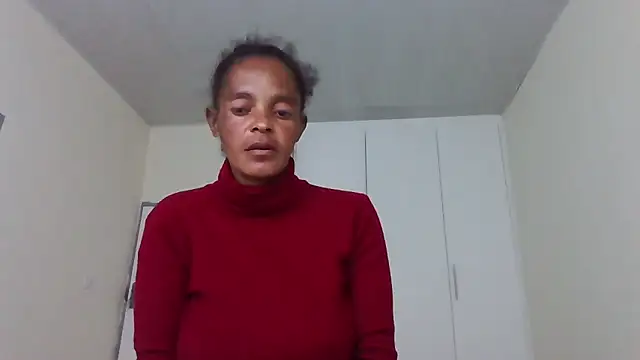 Snapshot of sweets_80 chatting on 11.12.25 sweets 80 online show from 11.12.25