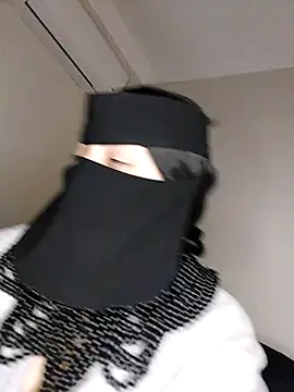 Snapshot of -Arab_milf- chatting on 02.18.25 -Arab milf- online show from 02.18.25