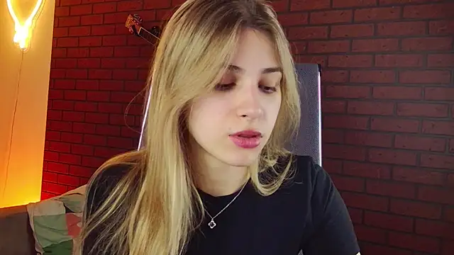 EllieCutes online show from 11.28.25