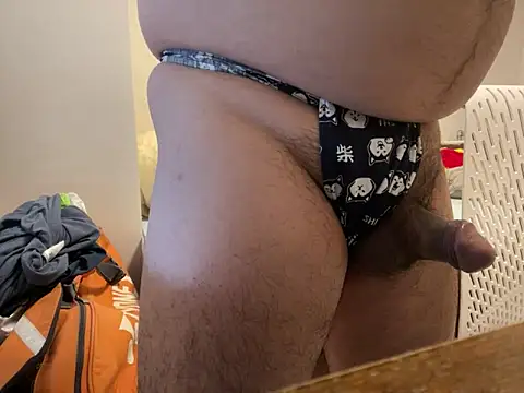 Snapshot of loinclothgay chatting on 12.28.24 loinclothgay online show from 12.28.24