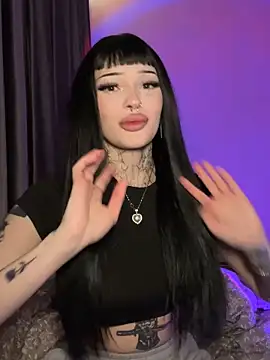 madelinexx online show from 12.04.25