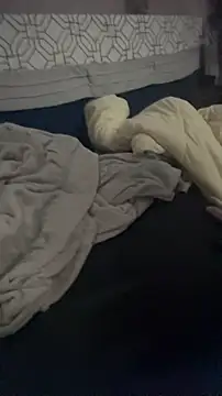 Honeydipp73 online show from 10.26.25