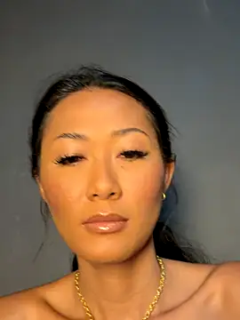 thai-dreamgirl online show from 11.17.25