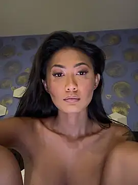 Snapshot of thai-dreamgirl chatting on 03.15.26 thai-dreamgirl online show from 03.15.26