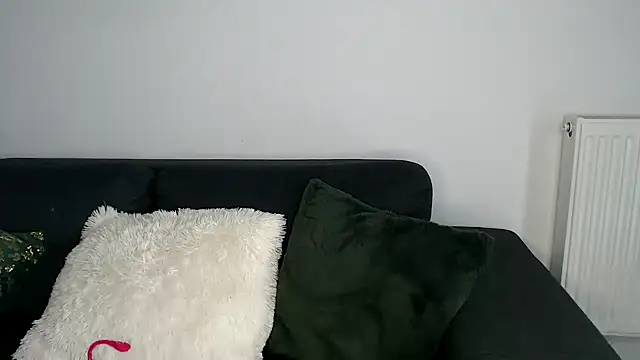 Snapshot of ElizabethAC chatting on 02.18.25 ElizabethAC online show from 02.18.25