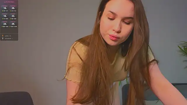 Roxie Mils online show from 02.02.25