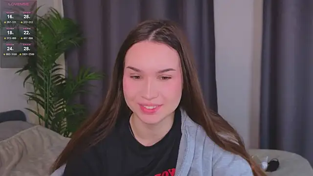 Roxie Mils online show from 02.09.25