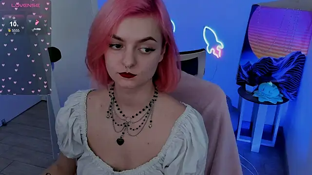 Fire Bestie online show from 02.13.25