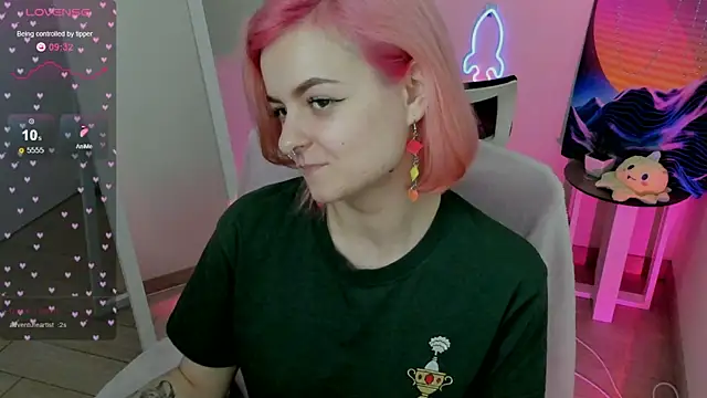 Fire Bestie online show from 02.16.25