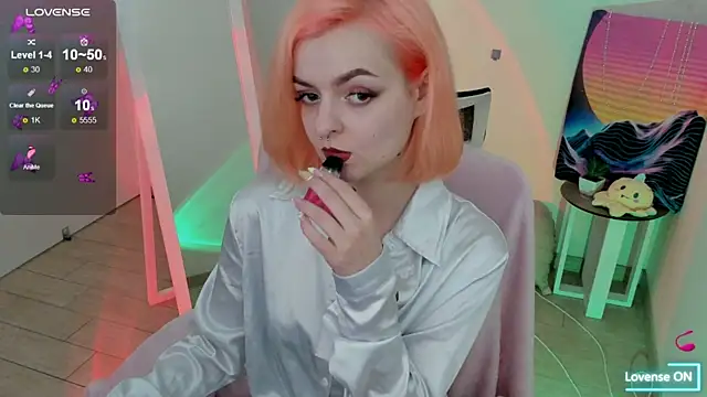 Fire Bestie online show from 03.12.25