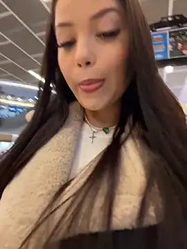 Chloe  Moon online show from 12.04.25