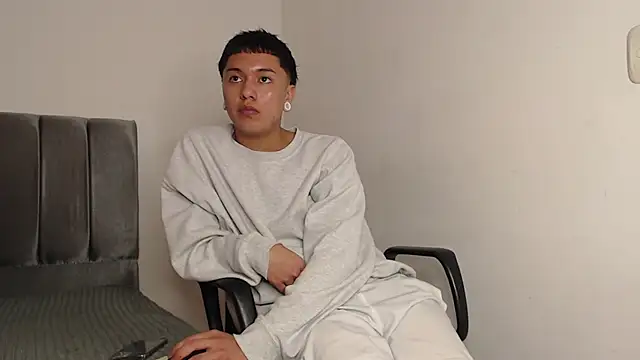 alex-lover online show from 02.22.25