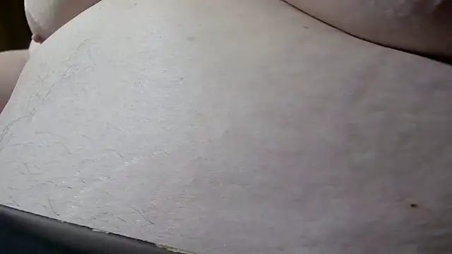 Snapshot of Belle_ley chatting on 02.14.26 Belle ley online show from 02.14.26