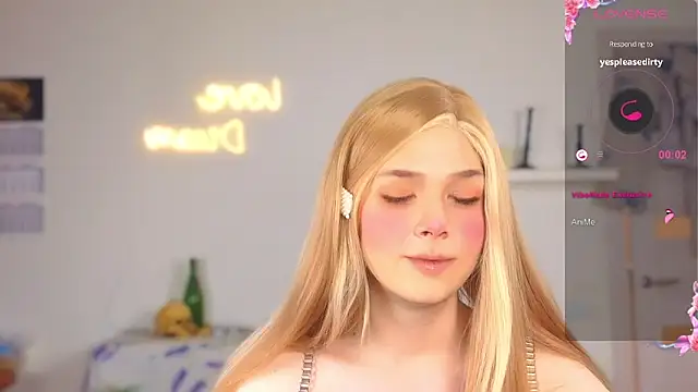  yourFoxy  online show from 10.25.25