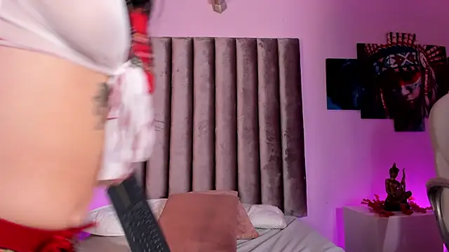 Snapshot of Isabella_Flowers chatting on 04.09.26 Isabella Flowers online show from 04.09.26