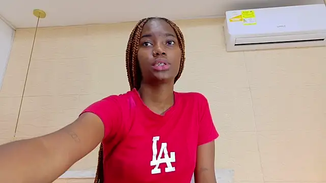 Chocolatte bar online show from 03.12.25