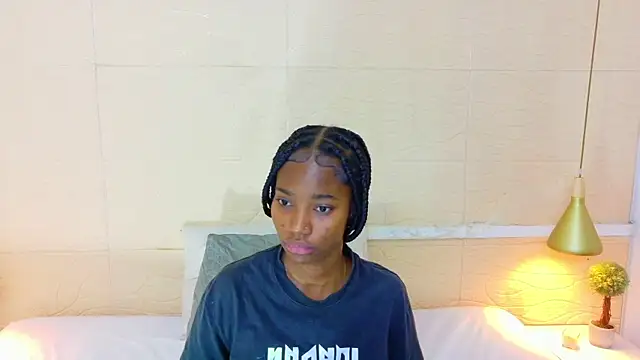 Chocolatte bar online show from 02.25.26