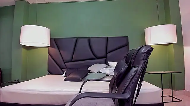 Matthew Dixonn online show from 01.19.25