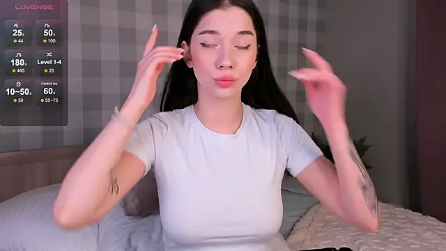 Butterflys1268 online show from 01.25.25