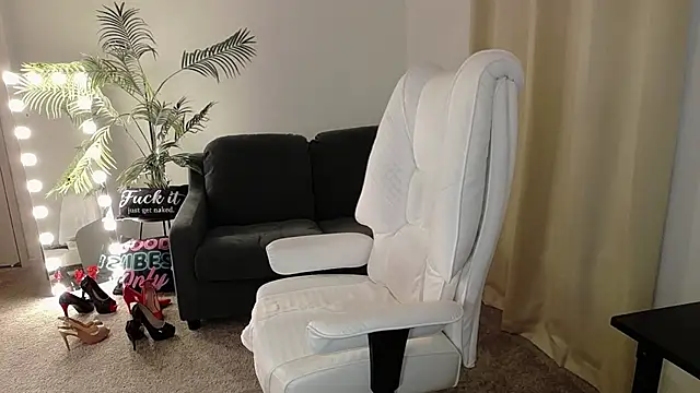 YourMarthaMayer online show from 02.03.25