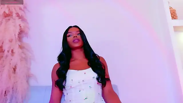 Snapshot of CamiEstrada chatting on 02.21.26 CamiEstrada online show from 02.21.26