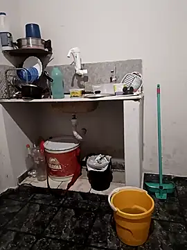 Snapshot of Scarlett-Leh chatting on 12.28.24 Scarlett-Leh online show from 12.28.24