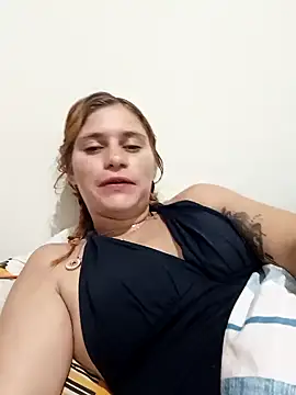 Snapshot of Scarlett-Leh chatting on 12.30.24 Scarlett-Leh online show from 12.30.24