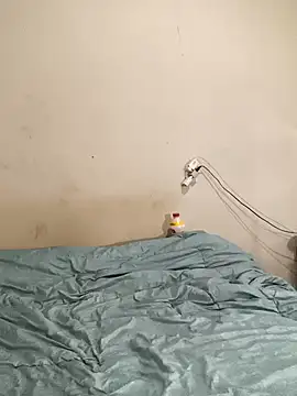 Snapshot of Scarlett-Leh chatting on 10.22.25 Scarlett-Leh online show from 10.22.25