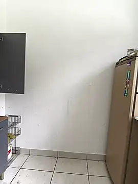 Snapshot of Scarlett-Leh chatting on 11.30.25 Scarlett-Leh online show from 11.30.25