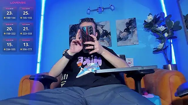  hairybeard  online show from 09.15.25