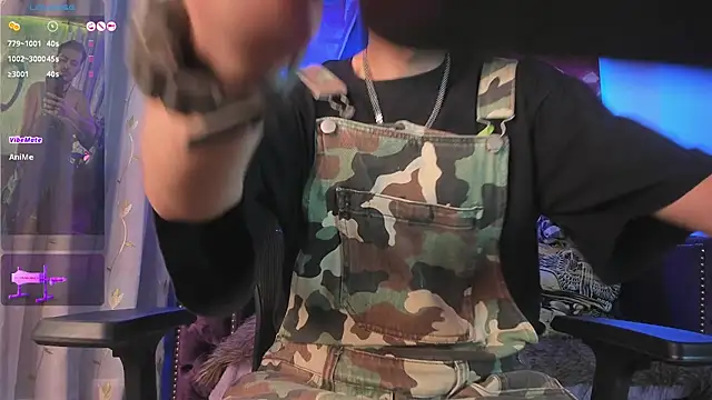 Snapshot of _hairybeard_ chatting on 02.04.26 hairybeard online show from 02.04.26