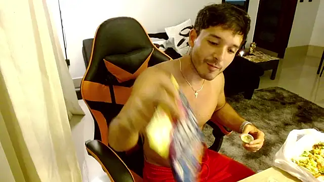 Snapshot of zeth_666 chatting on 10.29.25 zeth 666 online show from 10.29.25