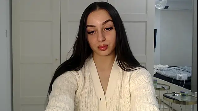 courtneyPerfect online show from 02.13.26