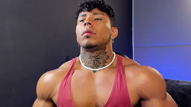 Snapshot of bradley_smith chatting on 10.27.25 bradley smith online show from 10.27.25