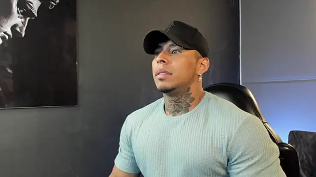 Snapshot of bradley_smith chatting on 11.07.25 bradley smith online show from 11.07.25