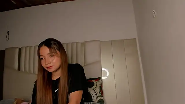 queen angelique online show from 11.23.25