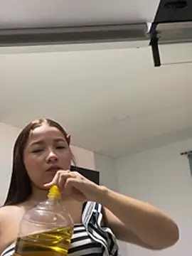 queen angelique online show from 07.25.26