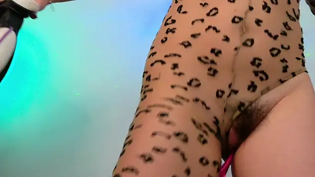 GilaKat online show from 10.15.25