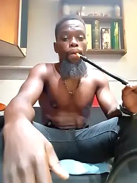 Snapshot of Chocolate_factory_man chatting on 12.04.24 Chocolate factory man online show from 12.04.24