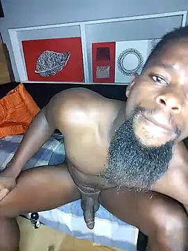 Snapshot of Chocolate_factory_man chatting on 01.21.25 Chocolate factory man online show from 01.21.25