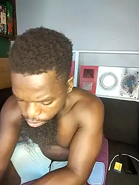 Snapshot of Chocolate_factory_man chatting on 03.07.25 Chocolate factory man online show from 03.07.25