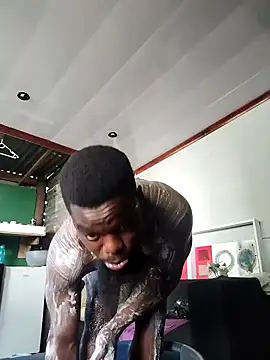 Snapshot of Chocolate_factory_man chatting on 03.08.25 Chocolate factory man online show from 03.08.25