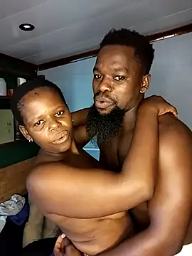 Snapshot of Chocolate_factory_man chatting on 03.10.25 Chocolate factory man online show from 03.10.25