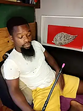 Snapshot of Chocolate_factory_man chatting on 03.15.25 Chocolate factory man online show from 03.15.25