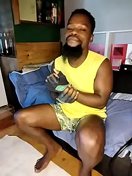 Snapshot of Chocolate_factory_man chatting on 03.20.25 Chocolate factory man online show from 03.20.25