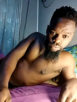 Snapshot of Chocolate_factory_man chatting on 09.30.25 Chocolate factory man online show from 09.30.25